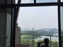 -深圳隐秀山居酒店
