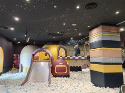 -MELAND CLUB亲子乐园·派对·餐厅(北京芳圆里ID MALL店)