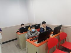 -童程童美·信息学竞赛·乐高机器人编程(昆明世纪城校区)