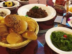 -山明水秀大饭店