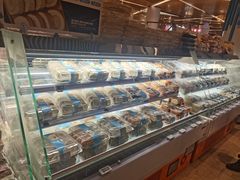 -盒马鲜生(丁香国际店)