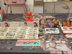 -肆兮眼镜·蔡司·徕卡战略合作店(大坪店)