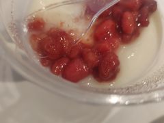 -洪氏嗨捞·广东猪肚鸡·椰子鸡火锅(西咸万象城店)