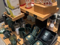 -星巴克(长沙友阿奥特莱斯店)