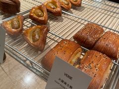 -VERIE BAKEHOUSE