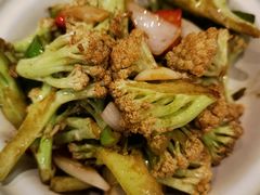 -鑫真味私房菜馆