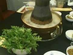 -楼外楼大刀肉传统火锅居(幸福街店)