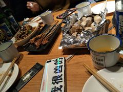 -喝丢一只鞋海鲜烧烤·海肠捞饭(东关街店)