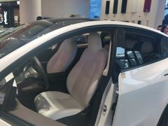 -TESLA 特斯拉(广州天环广场体验店)