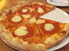 -城市大道红炉披萨烘焙坊