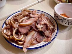 卤猪头肉猪耳朵拼盘-良泉足疗