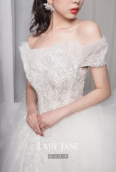 -Lady  Jane高端婚纱礼服馆