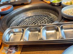 -明洞阿姨·韩式酱蟹烤肉·创意料理(三元桥店)