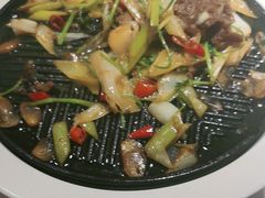 -巴特餐饮6加1音乐餐吧·新疆菜