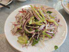 -汗腾格里·风味餐厅(新疆驻京办店)