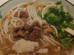 -鑫花溪牛肉米粉(凤凰街创始总店)