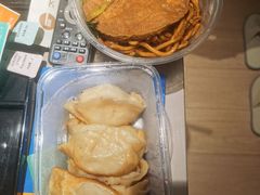 -黄阿姨锅贴大王(万航渡路店)