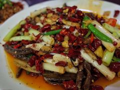 爆炒土鳝鱼-百年粉蒸牛肉