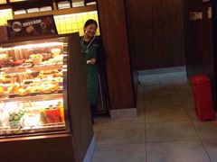 星巴克(环球购物中心店)-星巴克臻选(成都环球乐天店)