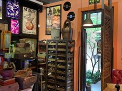 -SISTERS BAR RESTAURANT川意酒馆(嘉善老市H楼店)