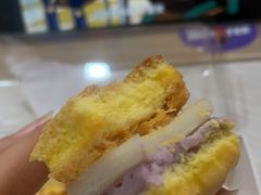 -云朵上的鱼(莘庄店)