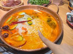 -洱火云南酸菜牛肉火锅(石景山当代商城店)