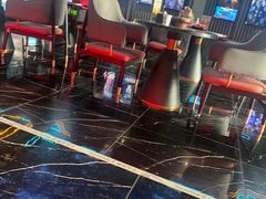 -屋有岛沉浸游戏旗舰店(中山公园店)