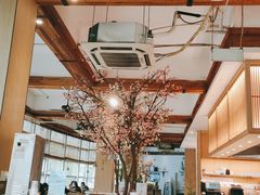 -蜜桃餐厅·伴山(湖滨商业街店)