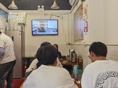 大堂-九斤黄三黄鸡专卖店