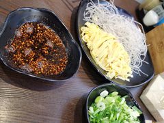-陈老斯呼尔嗨吃烧烤(科巷店)