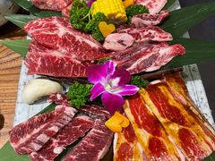 -明洞阿姨·韩式酱蟹烤肉·创意料理(三元桥店)