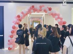 -首脑美容美发化妆美甲培训学校(龙岗校区)