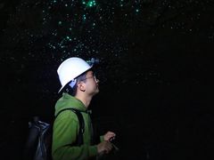 -怀托摩萤火虫洞