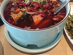-渝信川菜 · 川味家常菜(财富购物中心店)