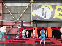 -天空之城蹦床攀岩运动馆·团建拓展·亲子游乐·生日派对(合肥店)