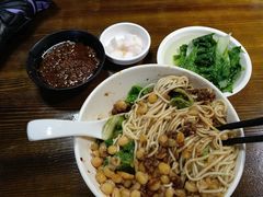 豌豆面-秦云老太婆摊摊面(蜀汉路店)