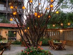 -Lam Vien Restaurant