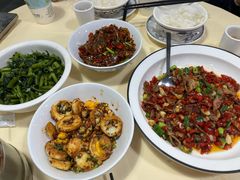 -笨罗卜浏阳菜馆(太平街店)