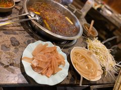 -肖肖酸萝卜鱼火锅(总店)