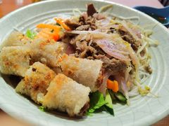 蒜香牛肉春卷捞檬-甘容西贡越南粉