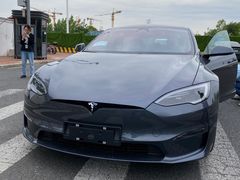 -TESLA 特斯拉(上海太古汇体验店)