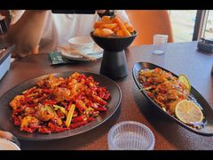 -曼听小寨海鲜烧烤·大连辣炒大王(盖州街店)