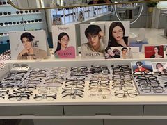 -卡罗林蔡司授权门店(南京东路店)