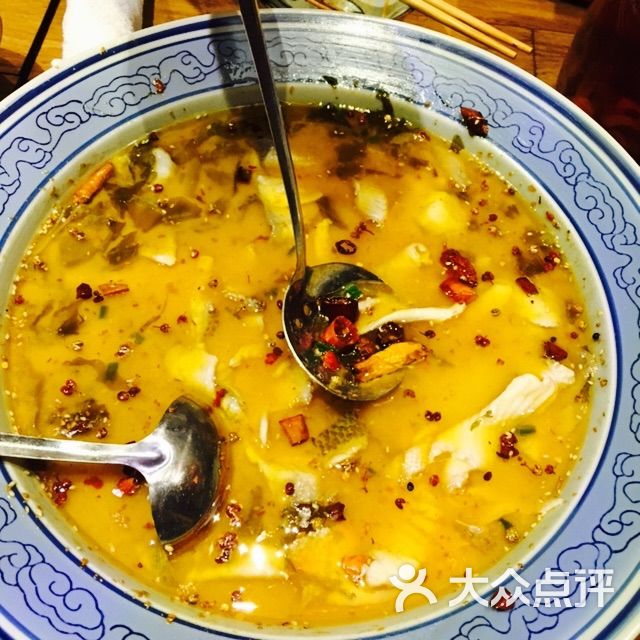 蓉丽老坛酸菜鱼(世纪都会店)酸菜鲈鱼图片 第1张