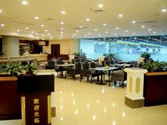 -维也纳酒店(深圳国际会展中心沙井上南店)