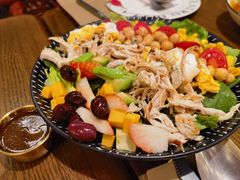 鸡肉彩虹沙拉-IL TEATRO 精品意大利餐厅