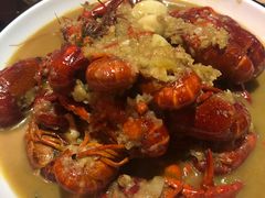 -虾弄弄海派小龙虾·牛羊蝎子火锅