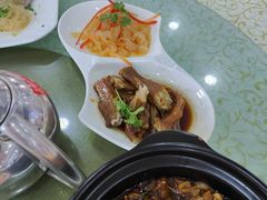-鹏城人家海鲜酒家·23年老字号(较场尾店)