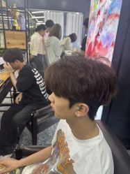 -藤野造型·烫·染发型设计店