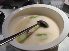 咸筒骨煲淋大芥菜-渝半城经典川粤菜(重庆天地店)